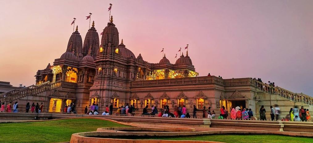 Akshardham Temple | Places to visit in Ahmedabad